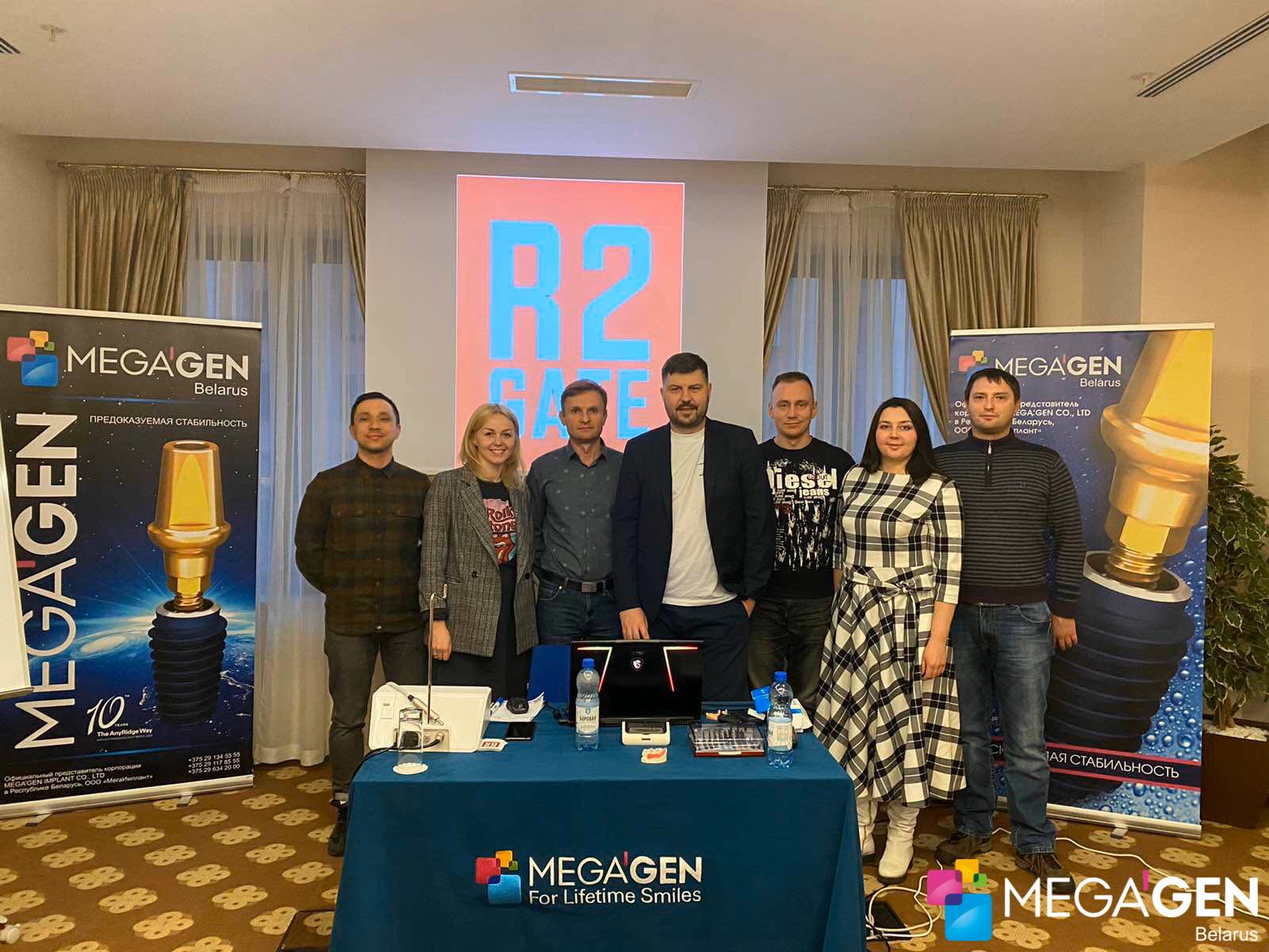 З 18 по 19 січня відбувся майстер-клас нашого хірурга-імплантолога Обабко О. М. по цифровому плануванню в м. Мінську на тему “Навігаційні шаблони в дентальній хірургії”.